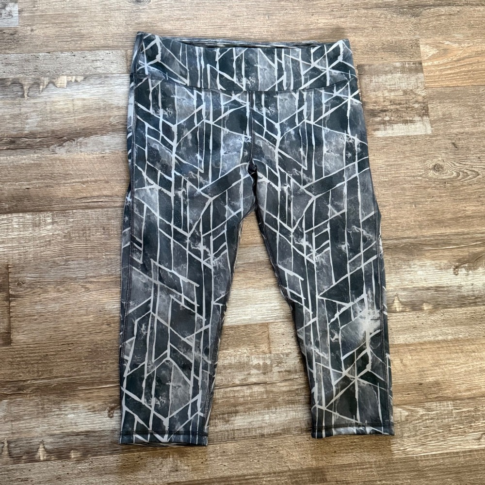 Z by Zobha Reversible Cropped Leggings Gray Geometric Space Dye Large 12-14